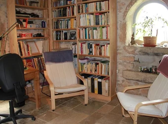 Photographie de l'intérieur du cabinet à Caniac du Causse